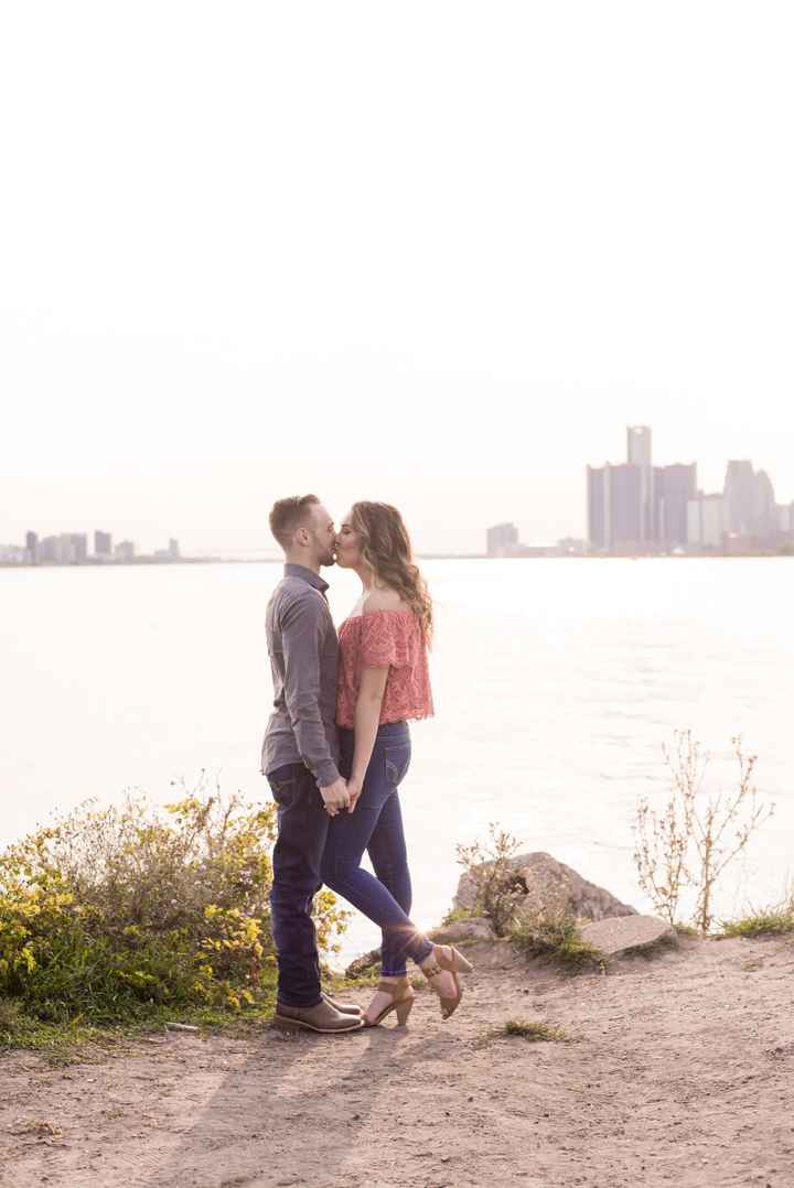 What did your fiance wear for engagement photos?