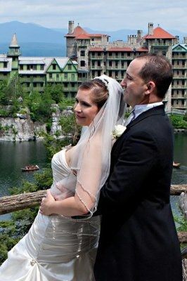 1st post-wedding post, some pro pics to share, how long for the rest?