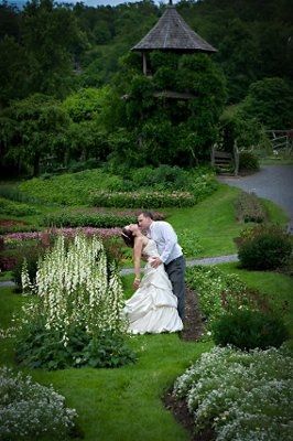 1st post-wedding post, some pro pics to share, how long for the rest?