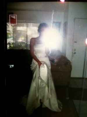 post your wedding  dress pic thanks.