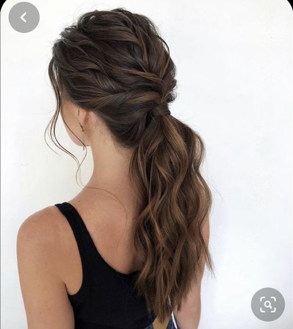 Need help on deciding how to wear my hair, my date is July 11th 2020 my life consists of buns i need inspiration! 5