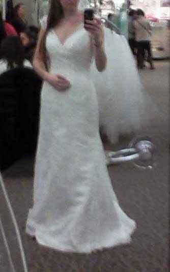 Any fair skinned brides- white or ivory?