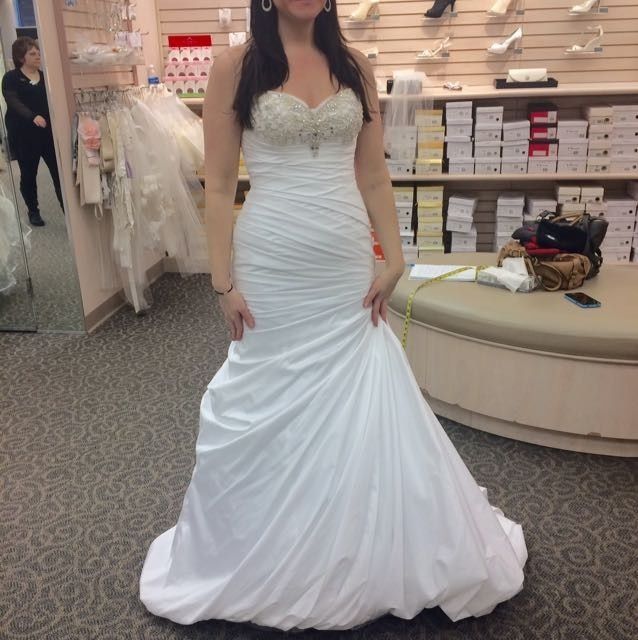 BFF sent pic of YES DRESS!(Paging Jessica B)