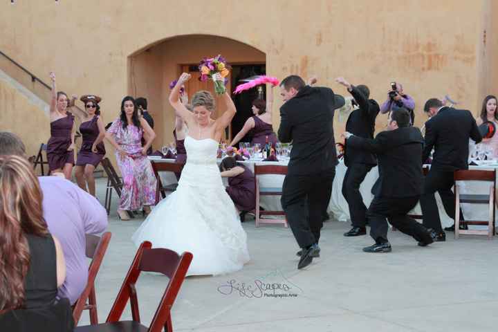 wearing a sash with ur dress? lemme see! need ideas