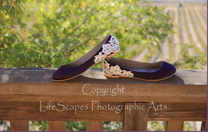 I wanna see your FLAT wedding shoes!