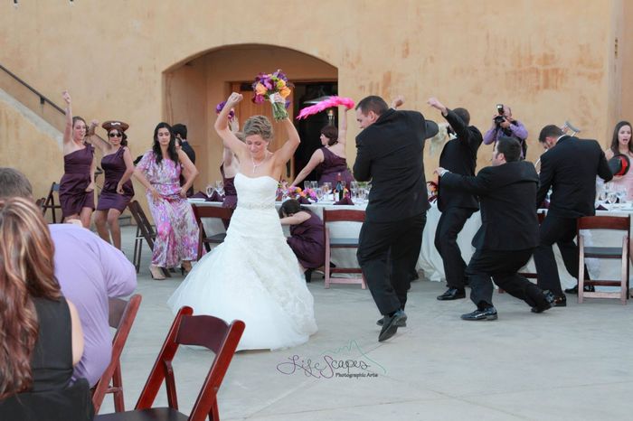 wearing a sash with ur dress? lemme see! need ideas