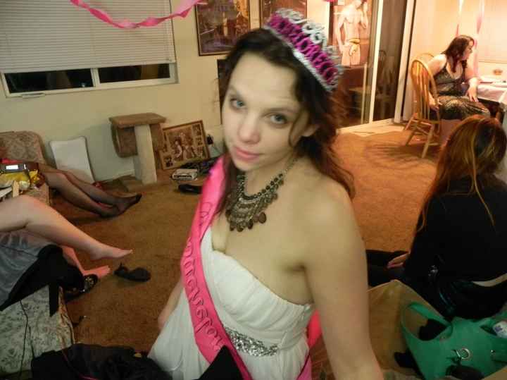 Bachelorette was last night! PICS!!