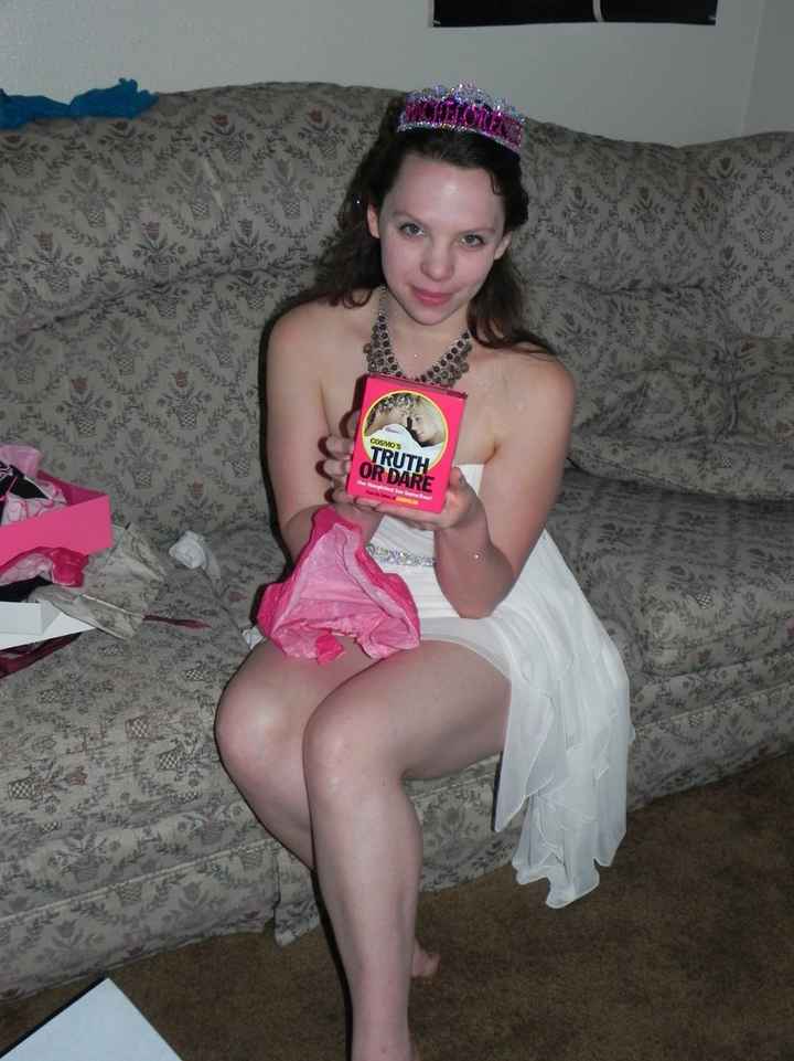 Bachelorette was last night! PICS!!
