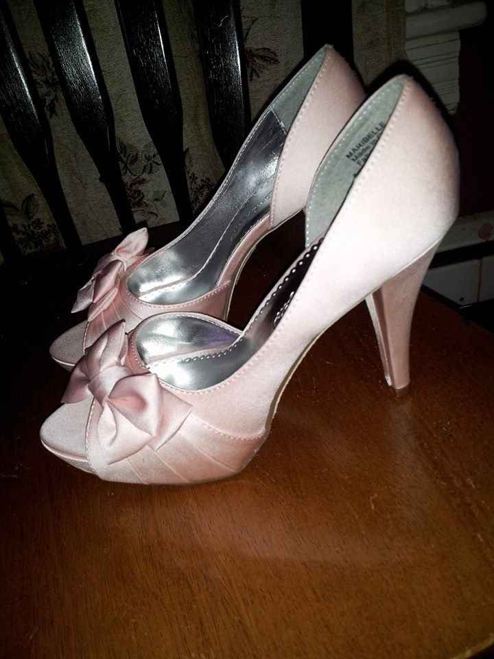 Do we have to wear white shoes with white gown?