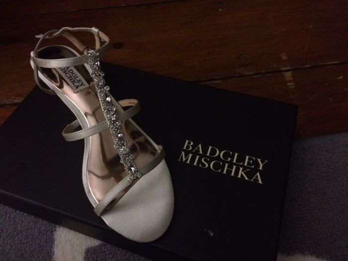 Shoes for grass ceremony