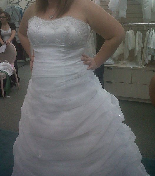 Show me your wedding hair and Make up or inspiration and the dress that adds it together