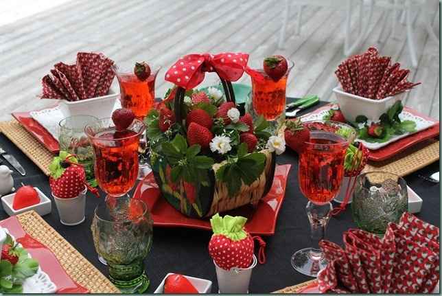 Picnic Basket Centerpiece Ideas
