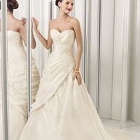 DRESS DILEMMA =(