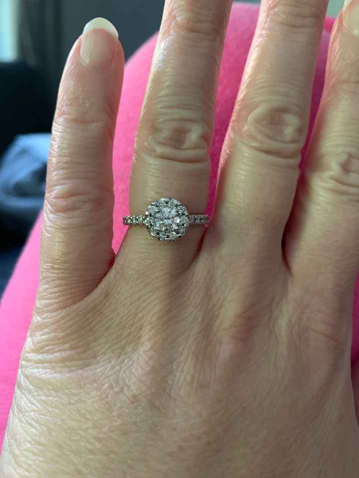 Brides of 2022! Show us your ring! - 1