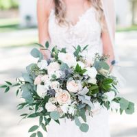 White or Colored Bouquet? - 2