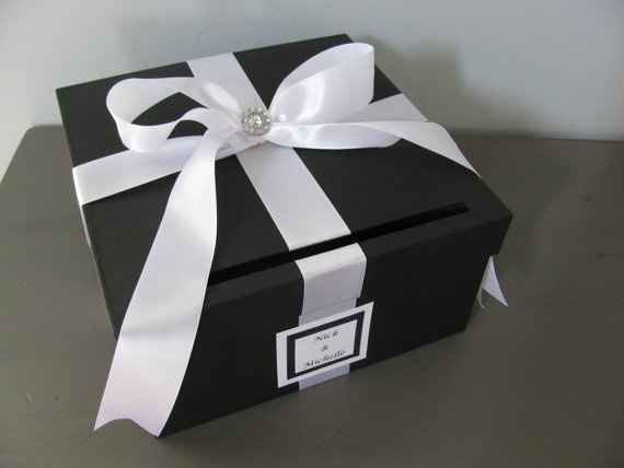 Please help me pick my card box