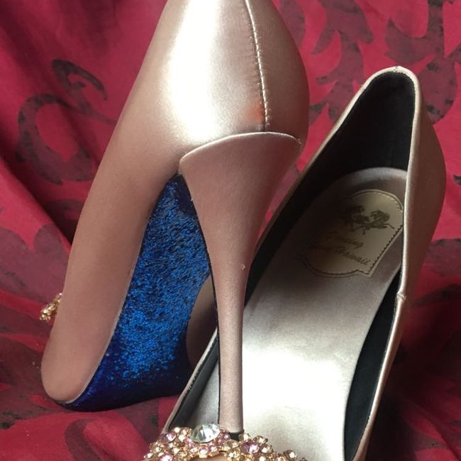 The grass/heels conundrum - 2
