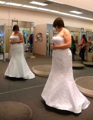 Wedding dress woes - I give up!