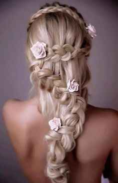 Did you wear your hair down for your wedding? Are you planning to? Pics?