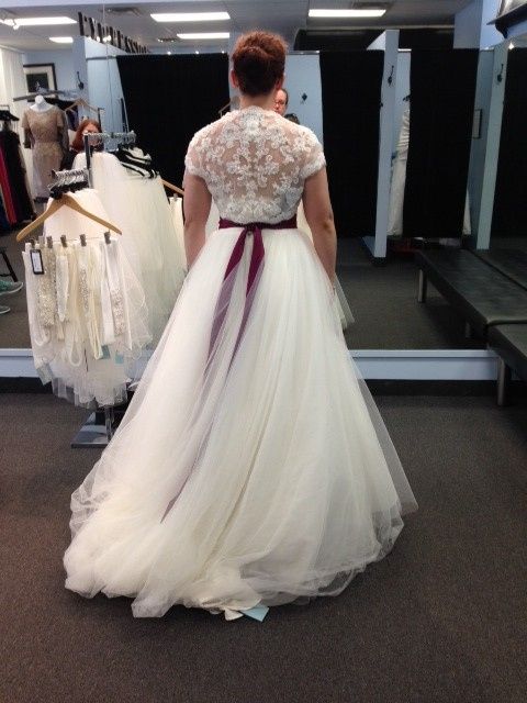 Vote on Dresses, Please :)