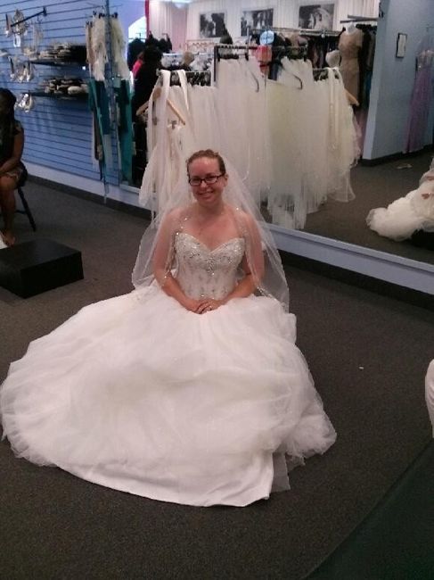 So who wants to show me your STELLA YORK dress???