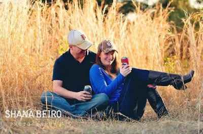 Engagement Photos Sunday- What to Wear?