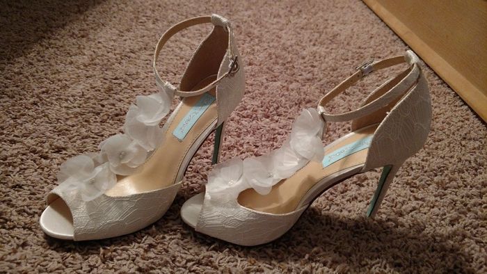 Shoes Shoes Shoes.... Shoe me your Shoes