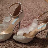 Shoes Shoes Shoes.... Shoe me your Shoes