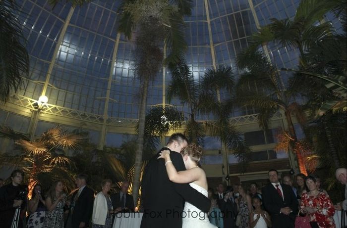 I'm married and have pictures!!!! :)