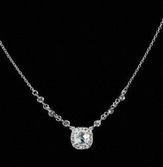 Necklace Help!