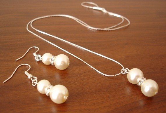 Wedding day jewelery