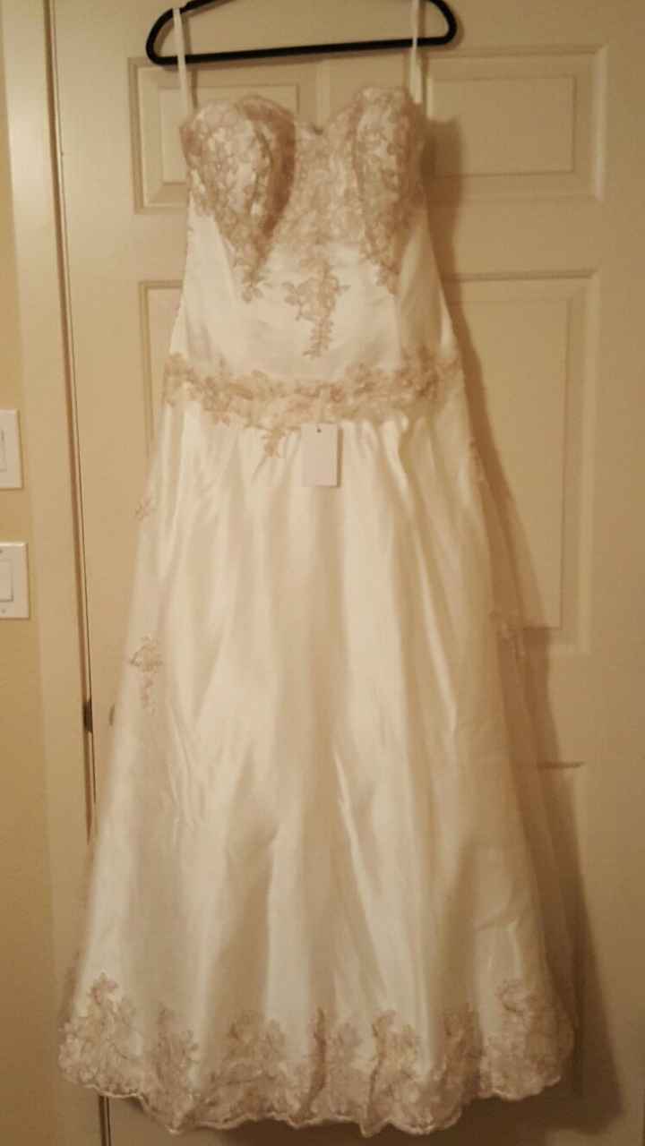 My dress is here!
