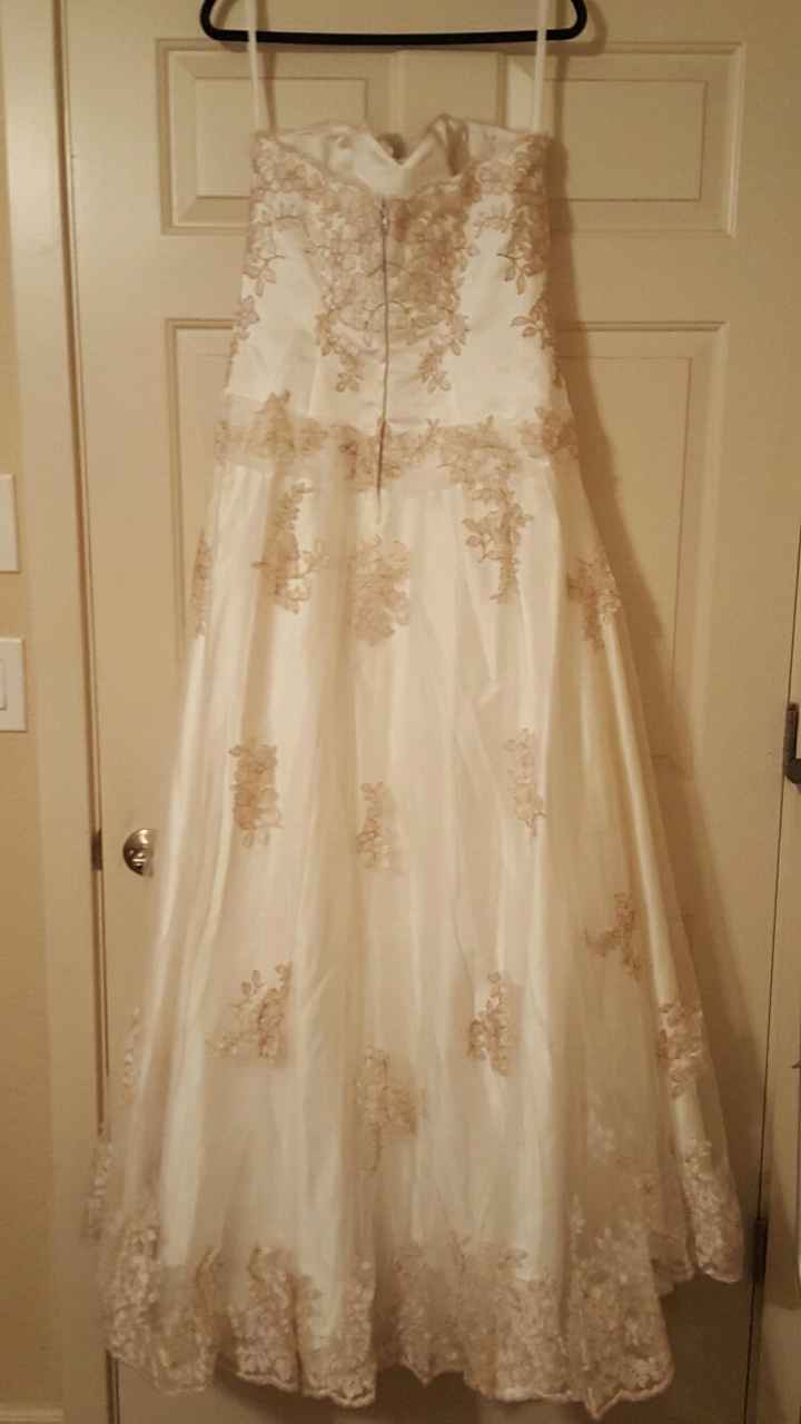 My dress is here!