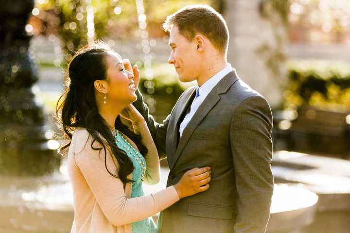 Show me your engagement photos!! :)