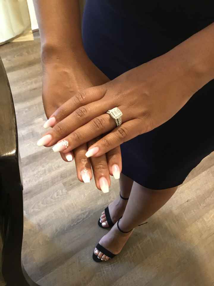 Engagement photo nails - 1
