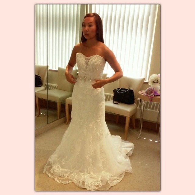 Show off those dresses!