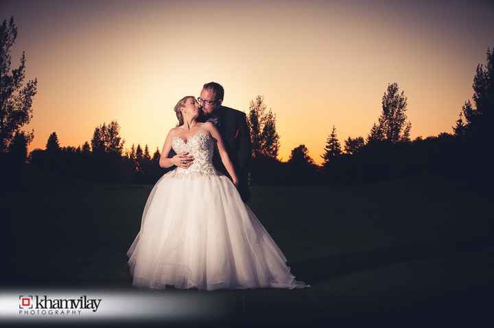 May I see your wedding portraits? (For those who are already married)