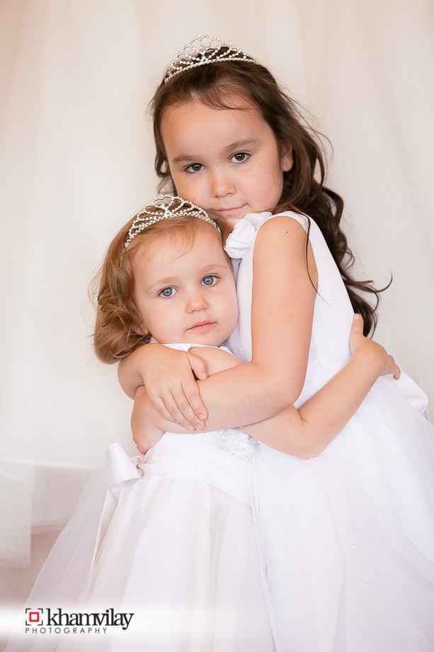 May I see your wedding portraits? (For those who are already married)