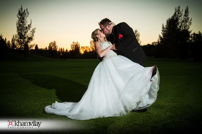 May I see your wedding portraits? (For those who are already married)