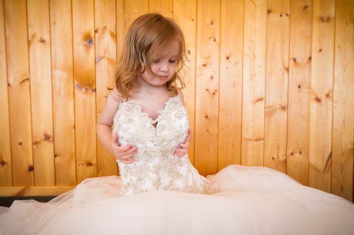 May I see your wedding portraits? (For those who are already married)