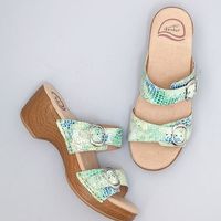 Wedding Shoes? Converse any body?