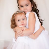 May I see your wedding portraits? (For those who are already married)