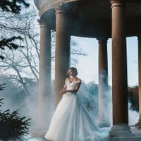 Is getting the same neckline as someone who’s getting married a month later a terrible thing? - 3