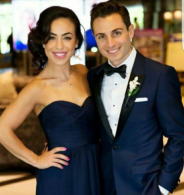 Navy and Fuschia wedding- Groomsmen help