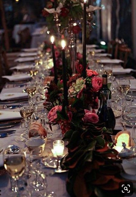 Circular table centerpieces 2