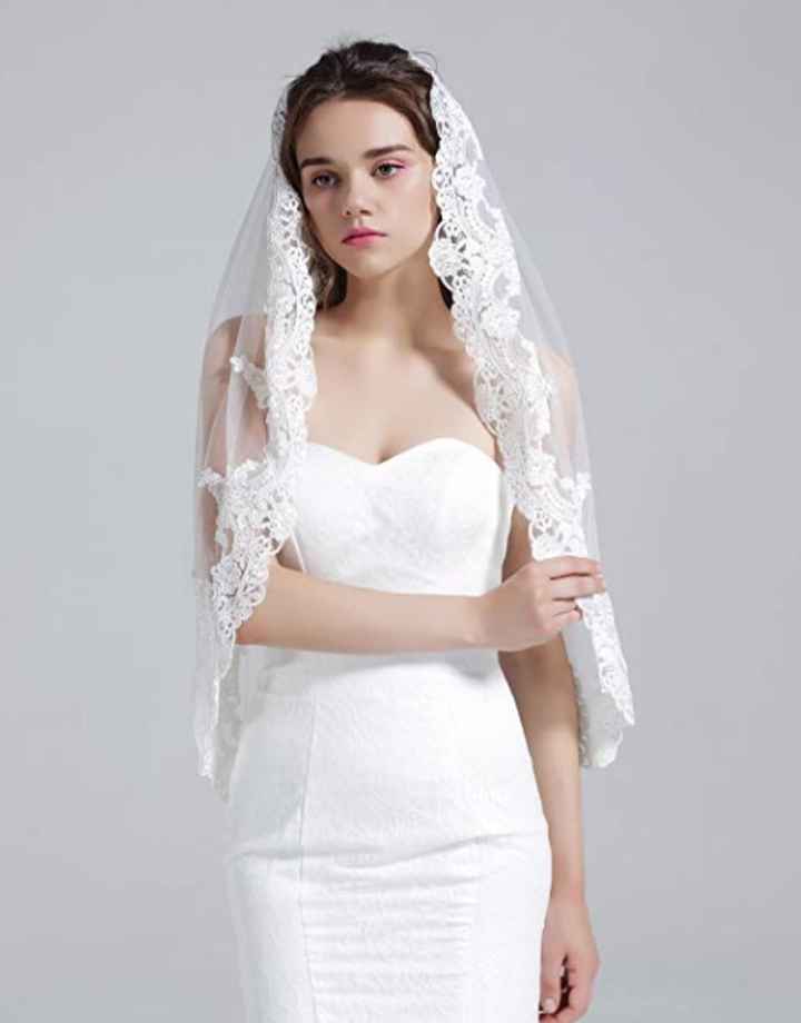 Ivory mantilla veil