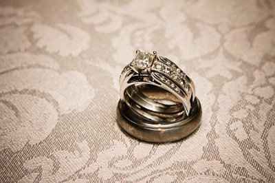 My day turned into a bummer... show me your rings/dresses to cheer me up please!