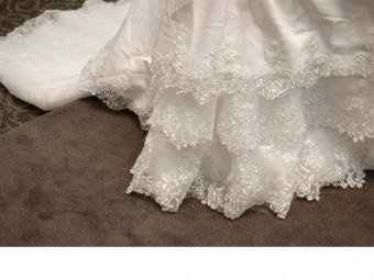 It's time for some dress porn....