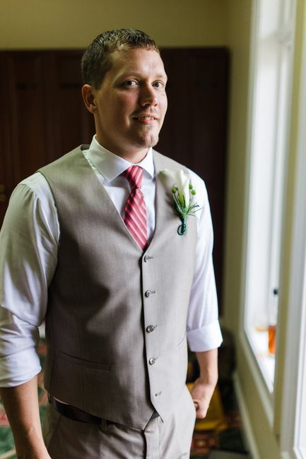 What is your groom wearing?