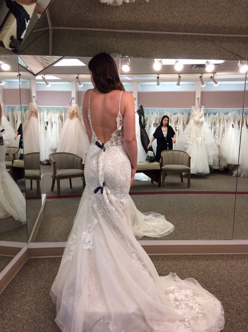 What's your favorite part of your wedding dress? 😍 10